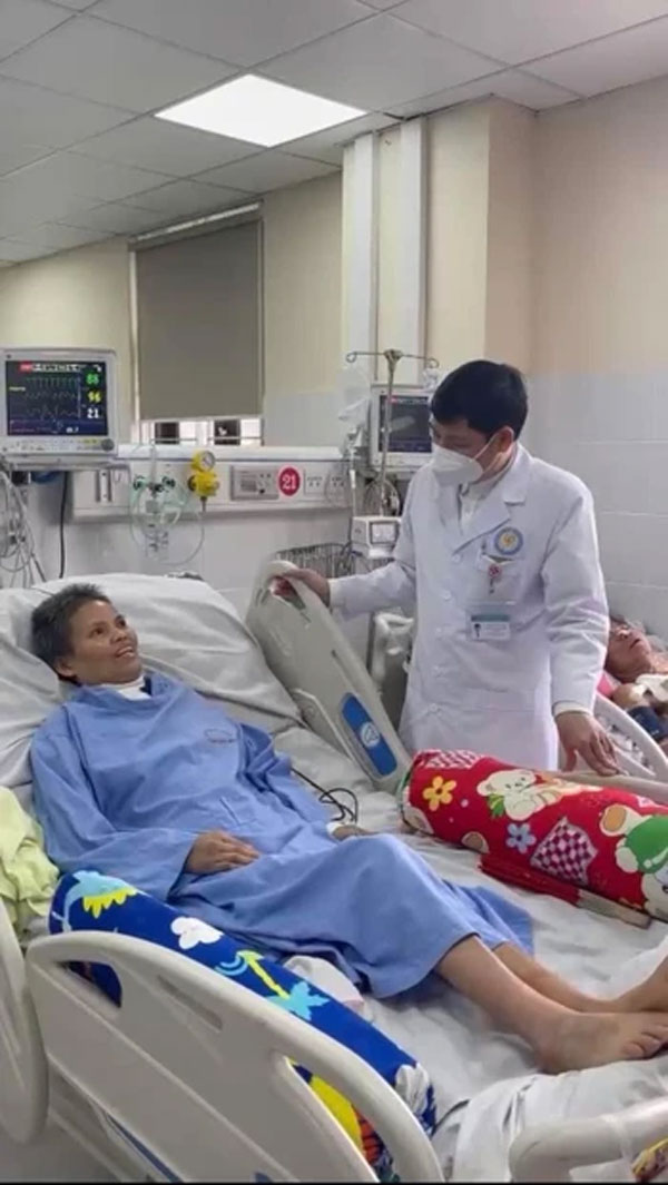 Sau cơn sốt, cô giáo mầm non liệt toàn thân, nguy kịch vì bệnh cực kỳ hiếm gặp-1