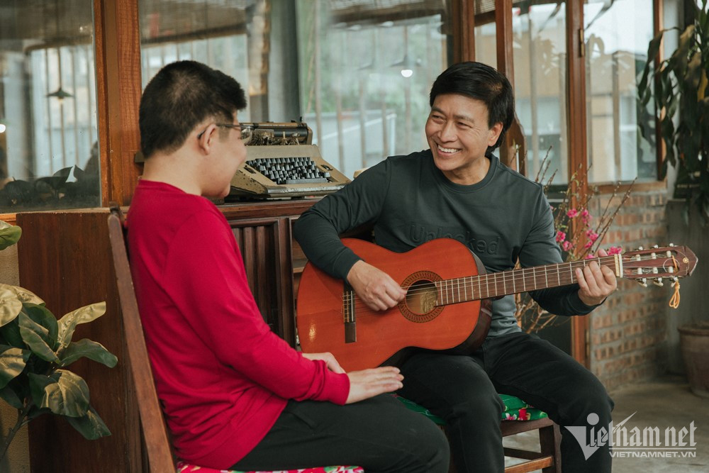 Bộ ảnh ấm áp tình phụ tử của cha con nghệ sĩ Quốc Tuấn-10