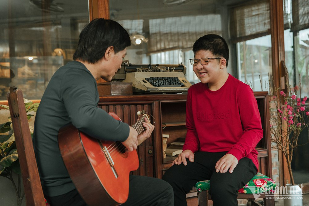 Bộ ảnh ấm áp tình phụ tử của cha con nghệ sĩ Quốc Tuấn-11