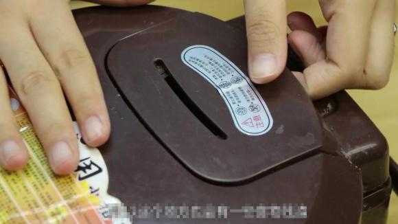 Nồi cơm điện chỉ rửa khoang trong? Bỏ qua 5 chỗ bẩn này, tốn thời gian, tốn điện!-3