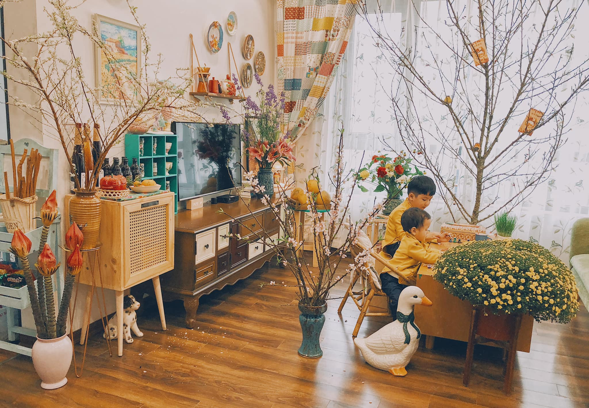 Tổ ấm ngập tràn hương sắc xuân, không gian mang đậm hơi thở vintage-2