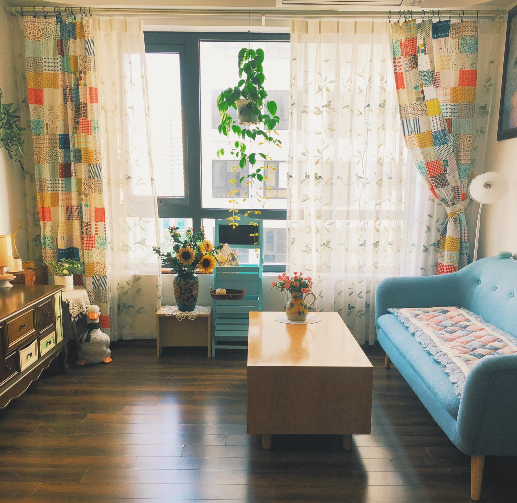 Tổ ấm ngập tràn hương sắc xuân, không gian mang đậm hơi thở vintage-22