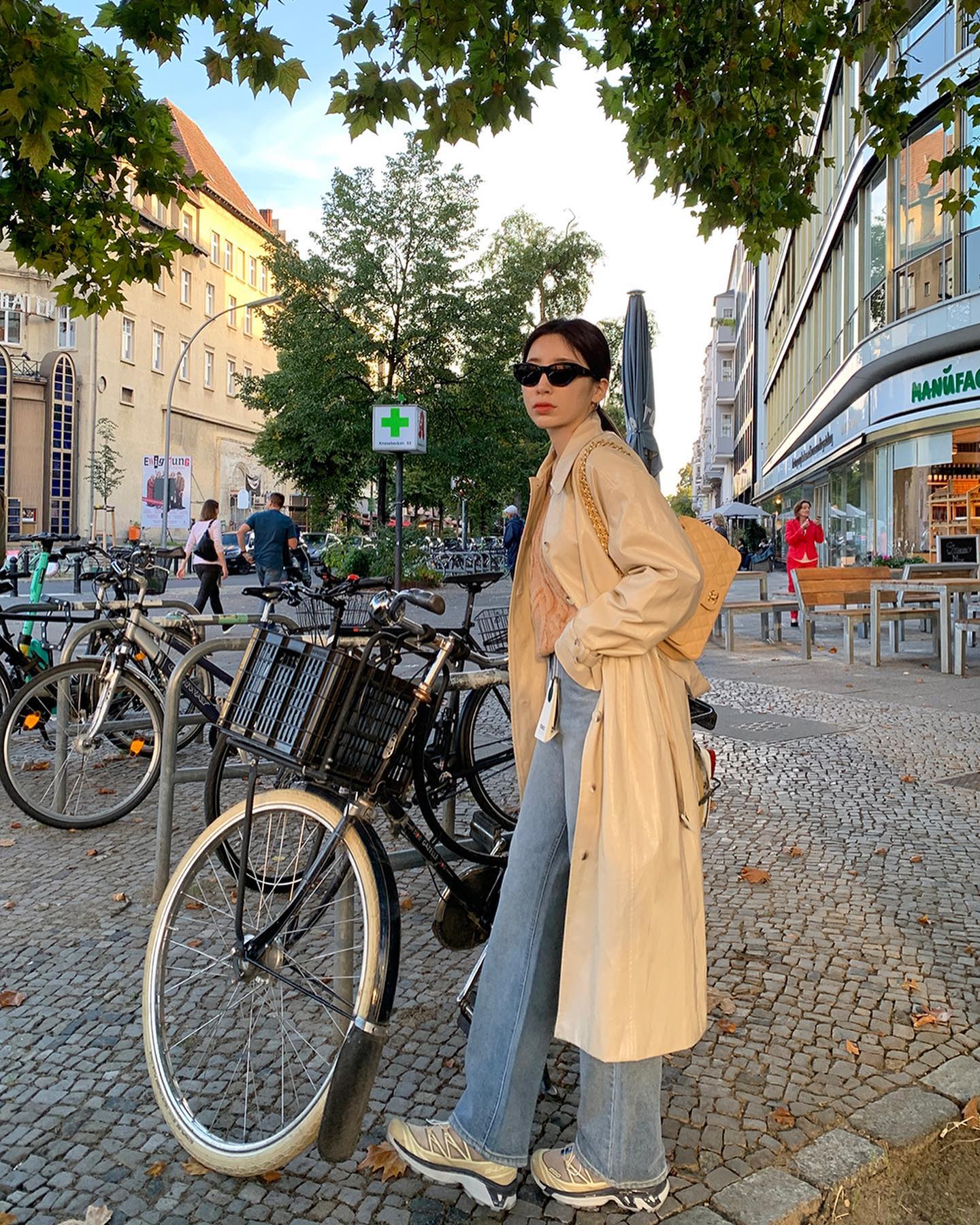 5 kiểu áo khoác sành điệu để diện cùng quần jeans-10