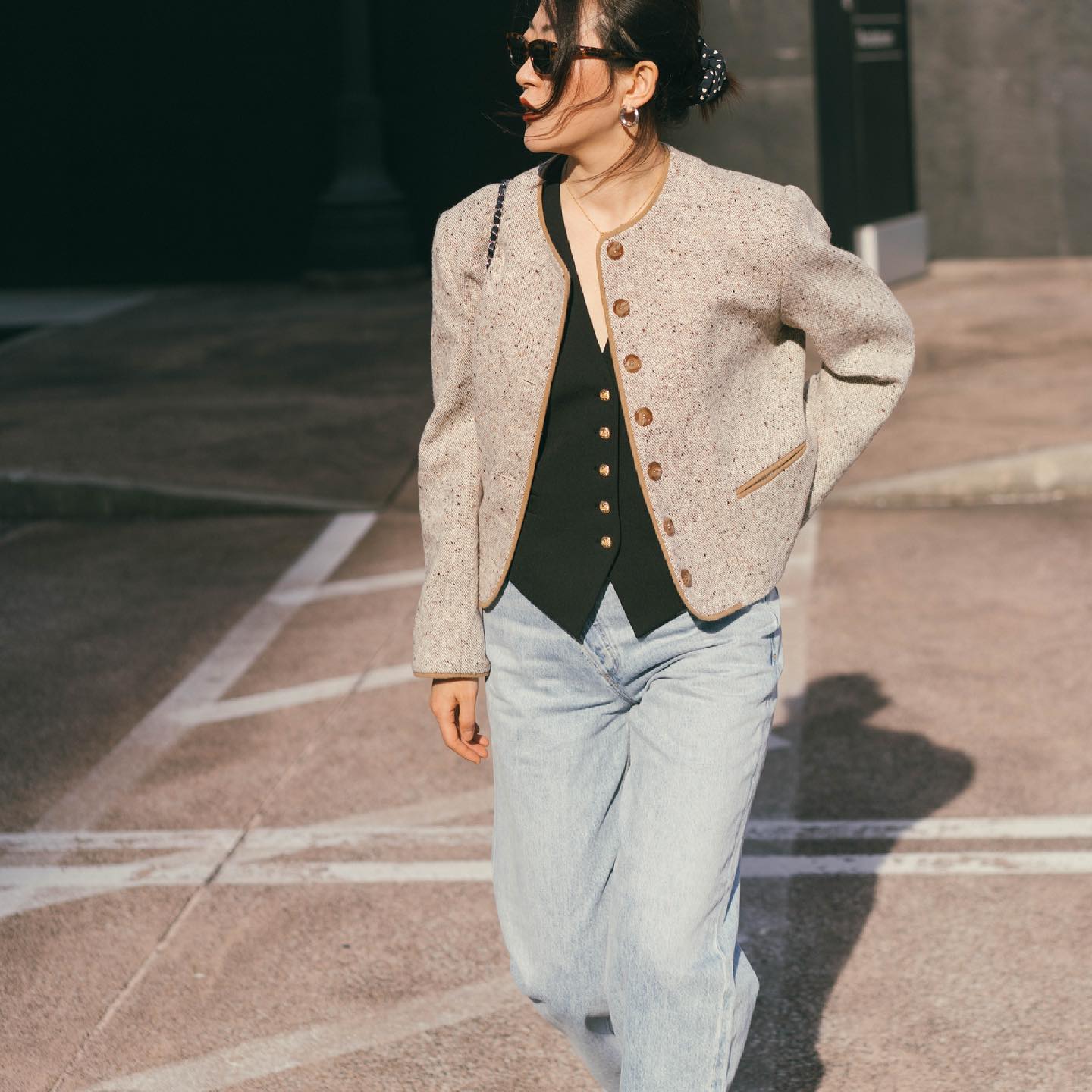 5 kiểu áo khoác sành điệu để diện cùng quần jeans-3