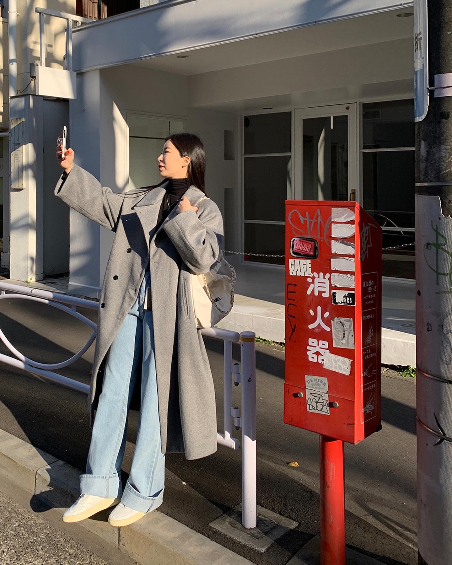 5 kiểu áo khoác sành điệu để diện cùng quần jeans-8