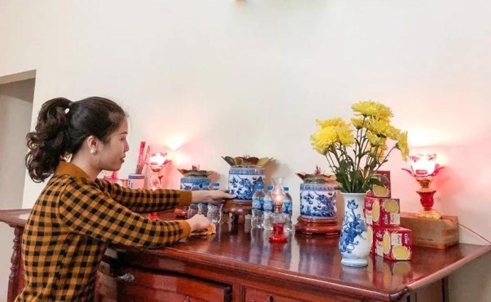 Cách rút chân hương đúng cách ngày ông Công ông Táo không phải ai cũng biết-3