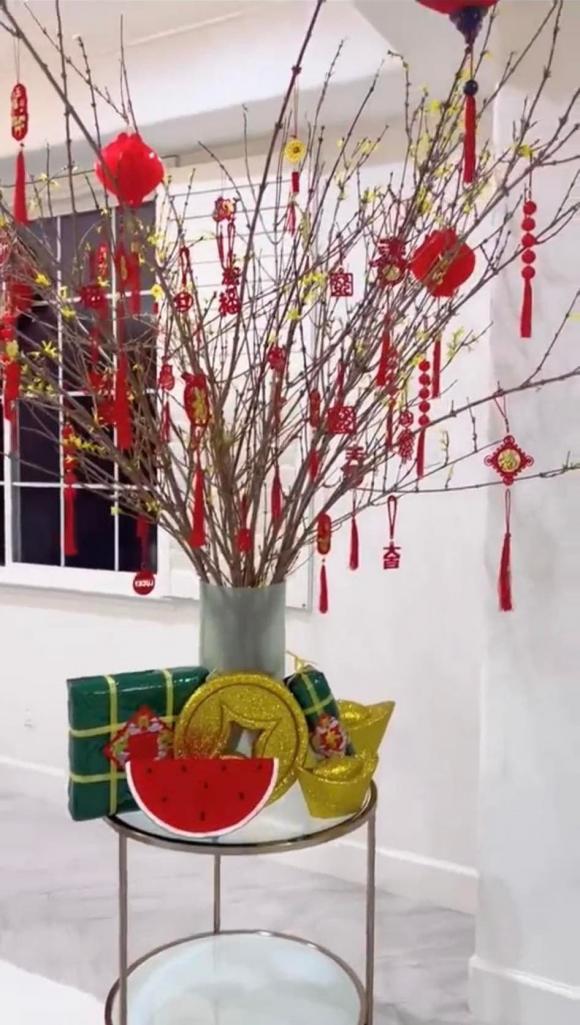 Phạm Hương háo hức trang trí biệt thự ở Mỹ tràn ngập màu sắc Tết Việt-1