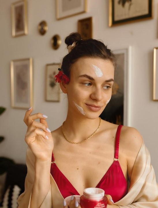 Chuyên gia cảnh báo 4 bước chăm sóc da dễ khiến da kích ứng-2