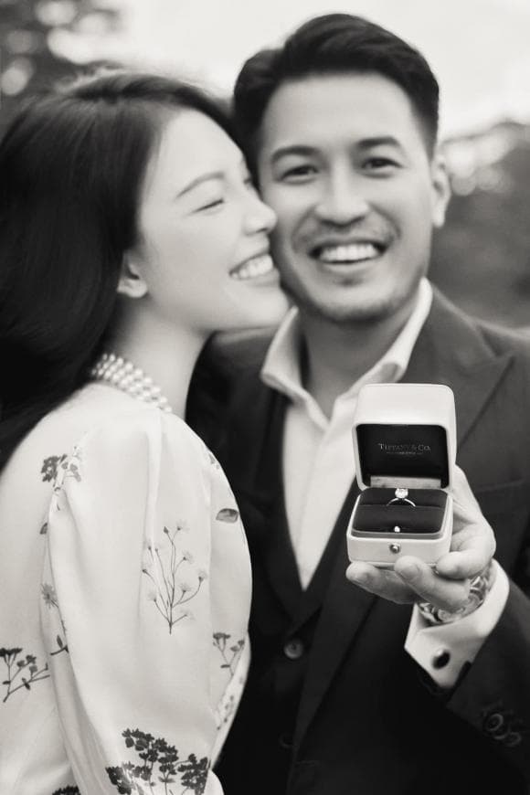 Tiệc kỷ niệm 1 năm ngày đính hôn ngọt ngào của thiếu gia Phillip Nguyễn và Linh Rin-1
