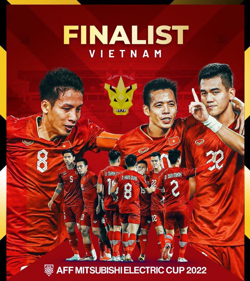 Bật cười khoảnh khắc Quang Hải lẩn trốn khi bị fans bao vây-2