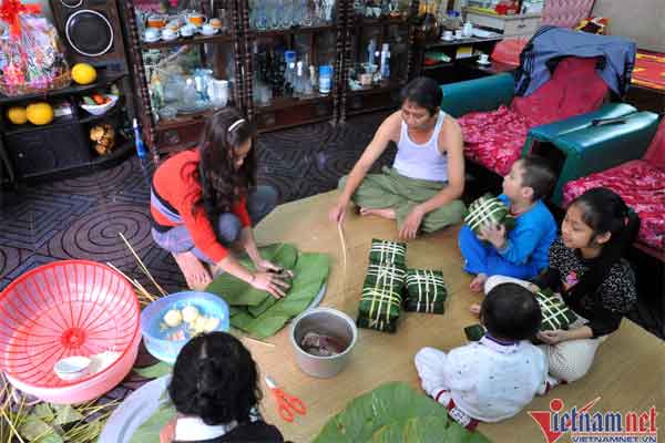 Giật mình với món quà sếp tặng trong tiệc Tất niên công ty-1