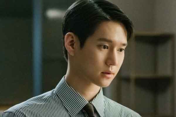 Dẫn cháu gái đi mua đồ Tết, cháu thỏ thẻ tiết lộ bí mật chua chát-1