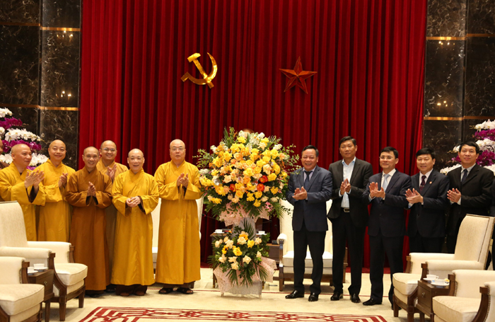 Phó Bí thư Thành ủy Nguyễn Văn Phong tiếp Đoàn đại biểu Trung ương Giáo hội Phật giáo Việt Nam-1