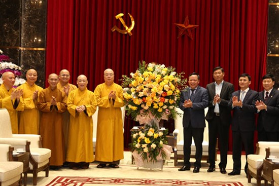 Phó Bí thư Thành ủy Nguyễn Văn Phong tiếp Đoàn đại biểu Trung ương Giáo hội Phật giáo Việt Nam