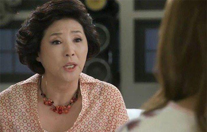 Ông xã nợ đầm nợ đìa, mẹ chồng bán nhà trả nợ, lời bà nói sau đó khiến tôi muốn ly hôn-1