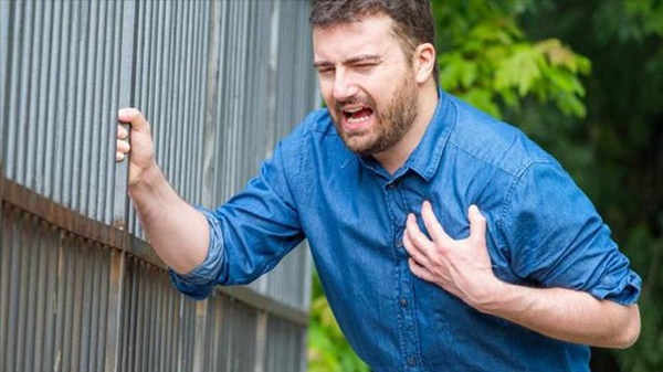 Đau ngực chưa hẳn là đau tim nhưng 4 căn bệnh gây đau tức ngực này cần phải cảnh giác-1