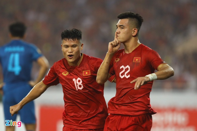 Tuyển Việt Nam hòa Thái Lan 2-2 ở chung kết lượt đi AFF Cup-14