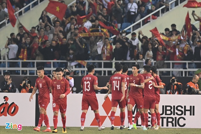 Tuyển Việt Nam hòa Thái Lan 2-2 ở chung kết lượt đi AFF Cup-16