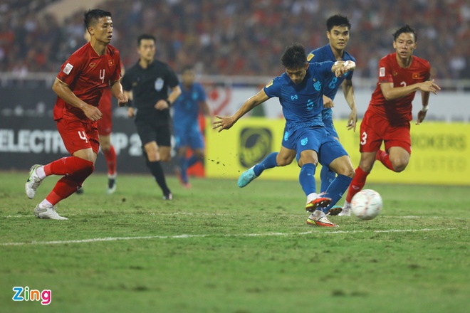 Tuyển Việt Nam hòa Thái Lan 2-2 ở chung kết lượt đi AFF Cup-3