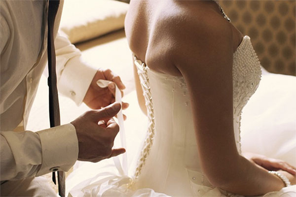 Bữa cơm ngày cúng Công ông Táo đầy bão táp và bài học cho phụ nữ: Sự nhịn nhục đâu thể giải quyết mâu thuẫn hôn nhân!-4