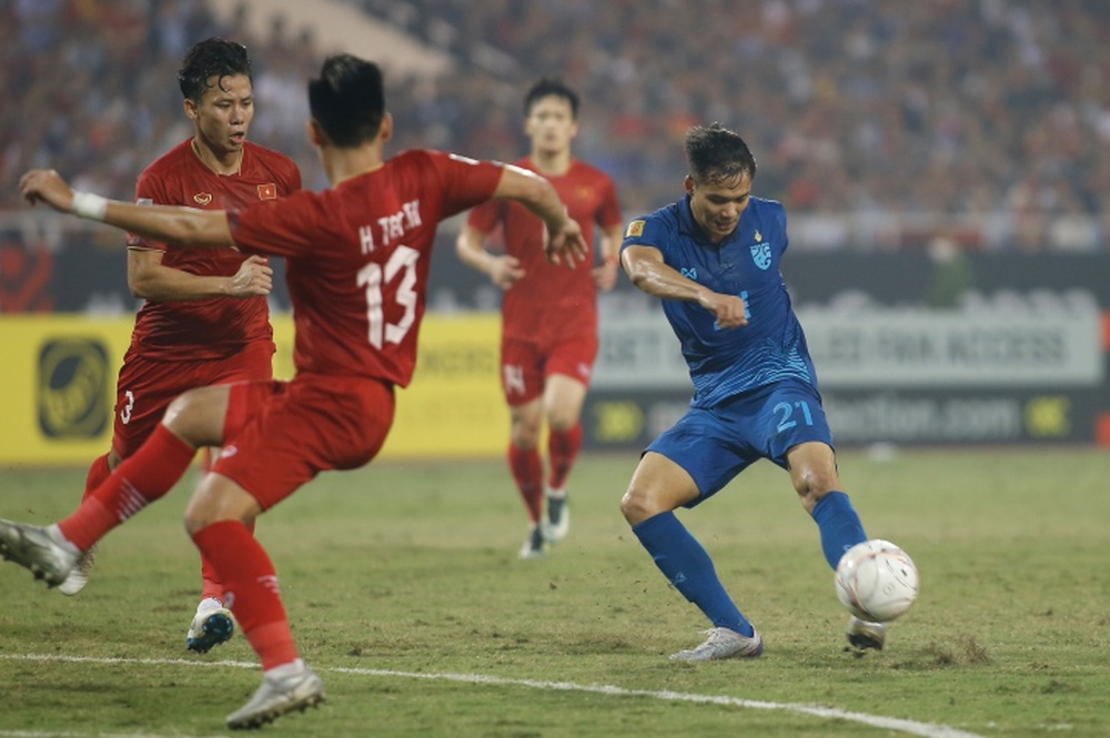 Văn Thanh lập siêu phẩm, tuyển Việt Nam hòa kịch tính Thái Lan-3