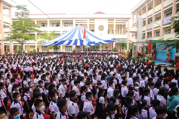 Kêu gọi ủng hộ cơ sở vật chất đến 10 triệu/lớp dù trường còn mới-1