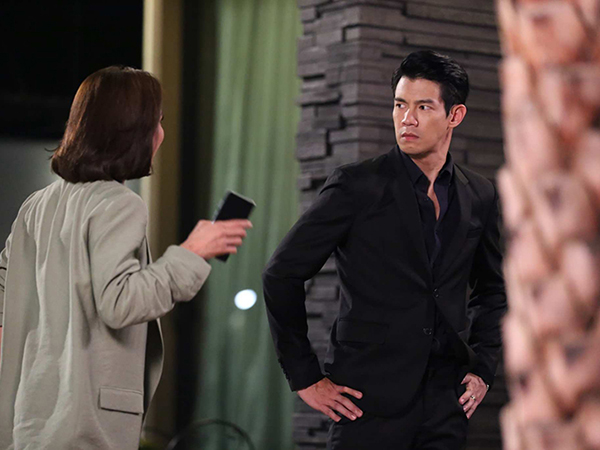 Trách vợ đăng ký trực Tết để nhận tiền nhân 3 chứ không chịu ở nhà với gia đình, cô ấy bật lại: Về quê làm gì có lương-1