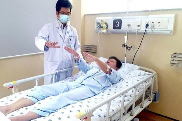 Người đàn ông tự cứu mình khỏi cơn đột quỵ cấp-2