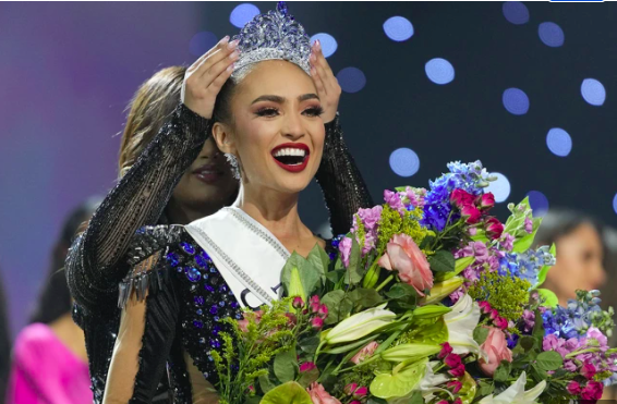 Tân Hoa hậu Hoàn vũ 2022 từng vướng tin đồn mua giải-1