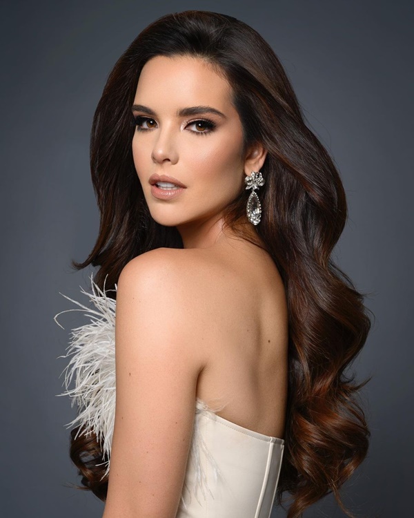 Nhan sắc Á hậu 1 cao 1,79 m của Hoa hậu Hoàn vũ-9