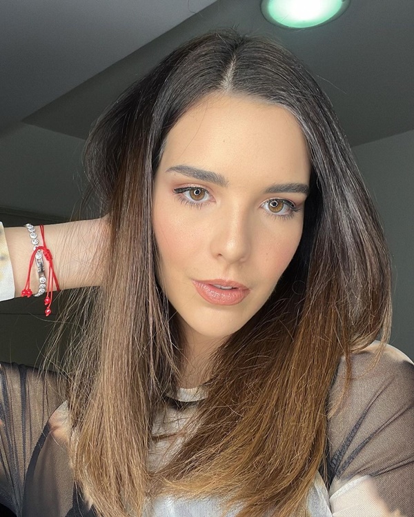 Nhan sắc Á hậu 1 cao 1,79 m của Hoa hậu Hoàn vũ-15