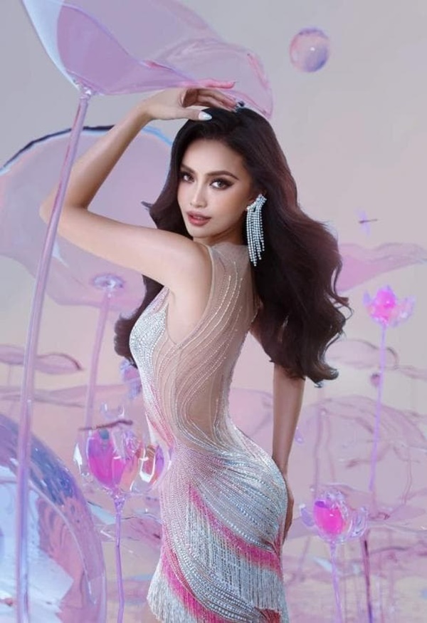 Ngọc Châu gây xót xa với đôi chân bầm dập, khóc đến đỏ mắt hậu out top tại Miss Universe 2022-4