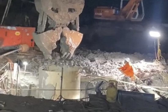 Diễn biến ngày thứ 16 cứu hộ bé trai rơi xuống ống cọc bê tông