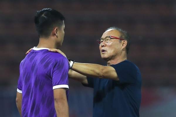 Tuyển Việt Nam tổn thất lực lượng trước chung kết AFF Cup-1