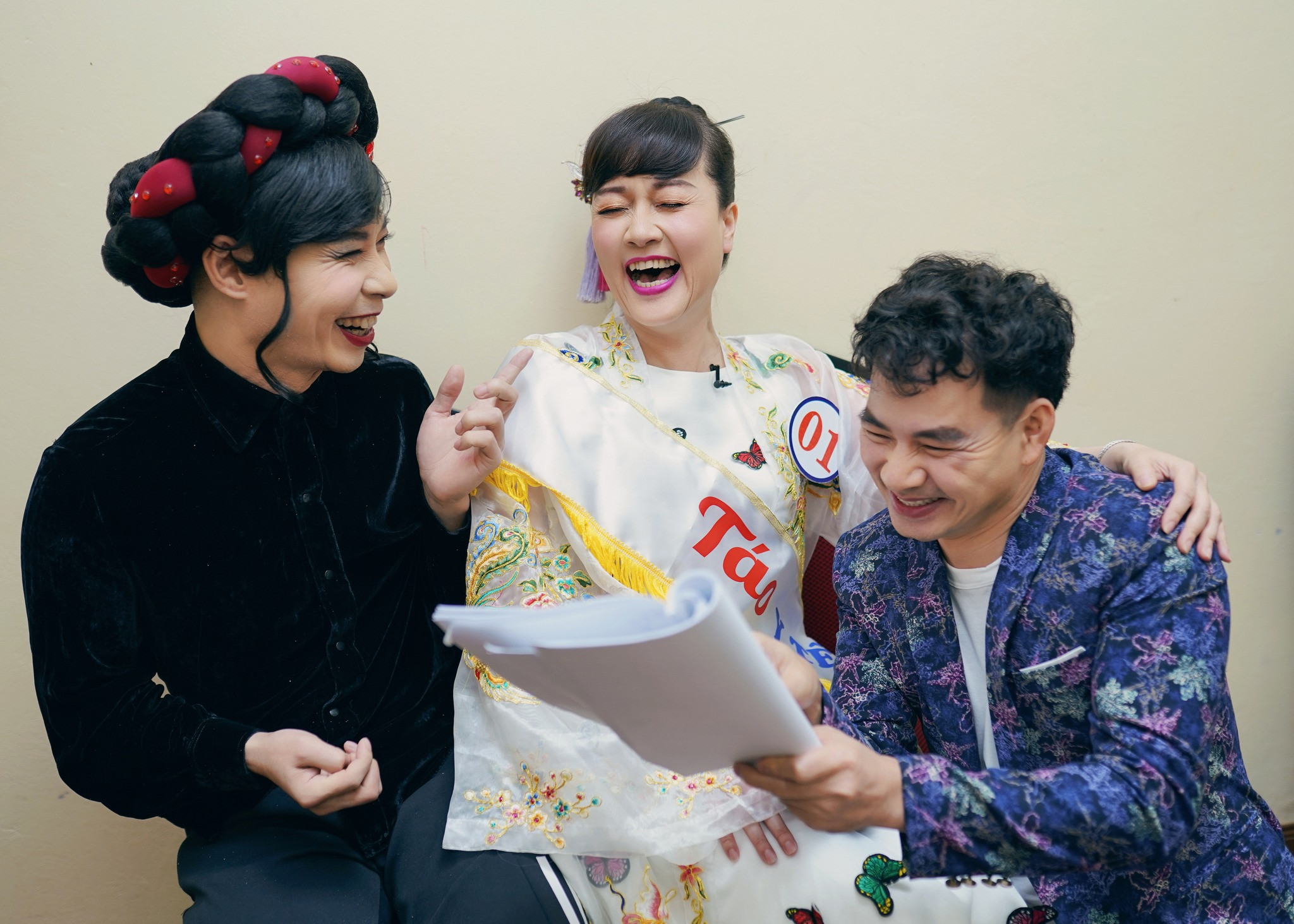 Nghệ sĩ Vân Dung kể kỷ niệm đáng sợ đóng Táo Quân VTV-2