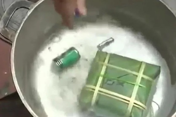 Nếu bạn thuộc 4 nhóm người này thì tốt nhất nên tránh ăn bánh chưng Tết-4