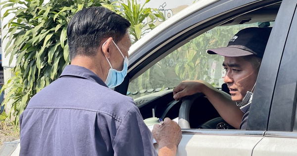 Ngày đầu trung tâm đăng kiểm bị điều tra hoạt động lại: Chủ xe vỡ oà niềm vui-3