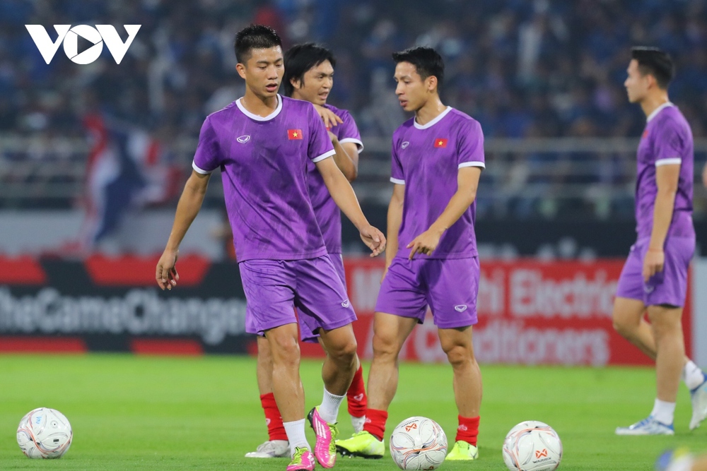 ĐT Việt Nam nhìn Thái Lan đăng quang tại AFF Cup 2022 ở trận đấu chia tay thầy Park-11