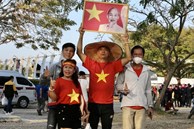 Chung kết AFF Cup: Cổ động viên rầm rộ đến Thái Lan cổ vũ tuyển Việt Nam