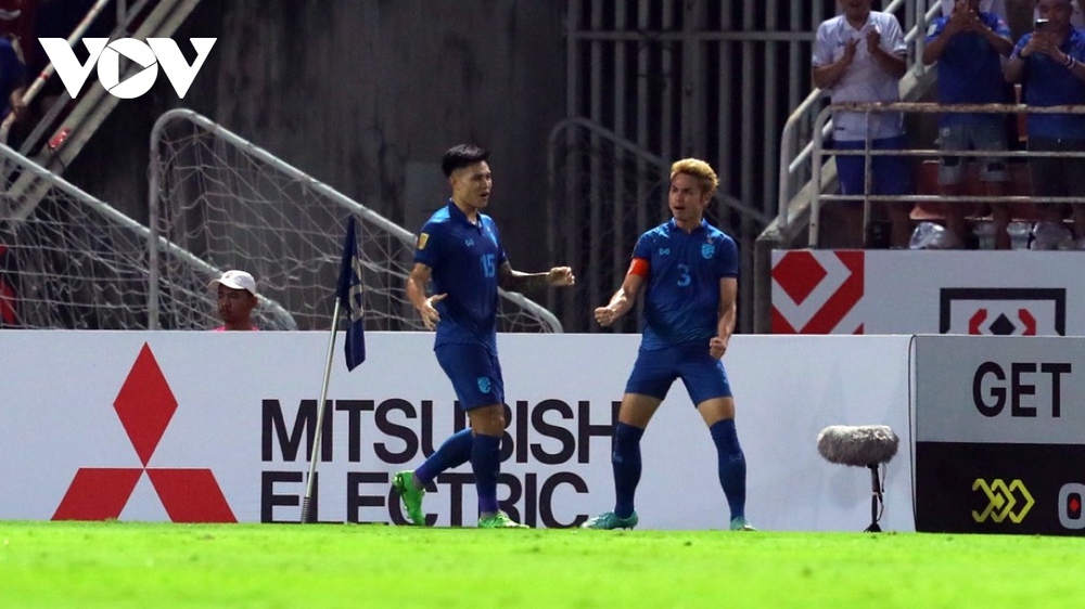 ĐT Việt Nam nhìn Thái Lan đăng quang tại AFF Cup 2022 ở trận đấu chia tay thầy Park-6