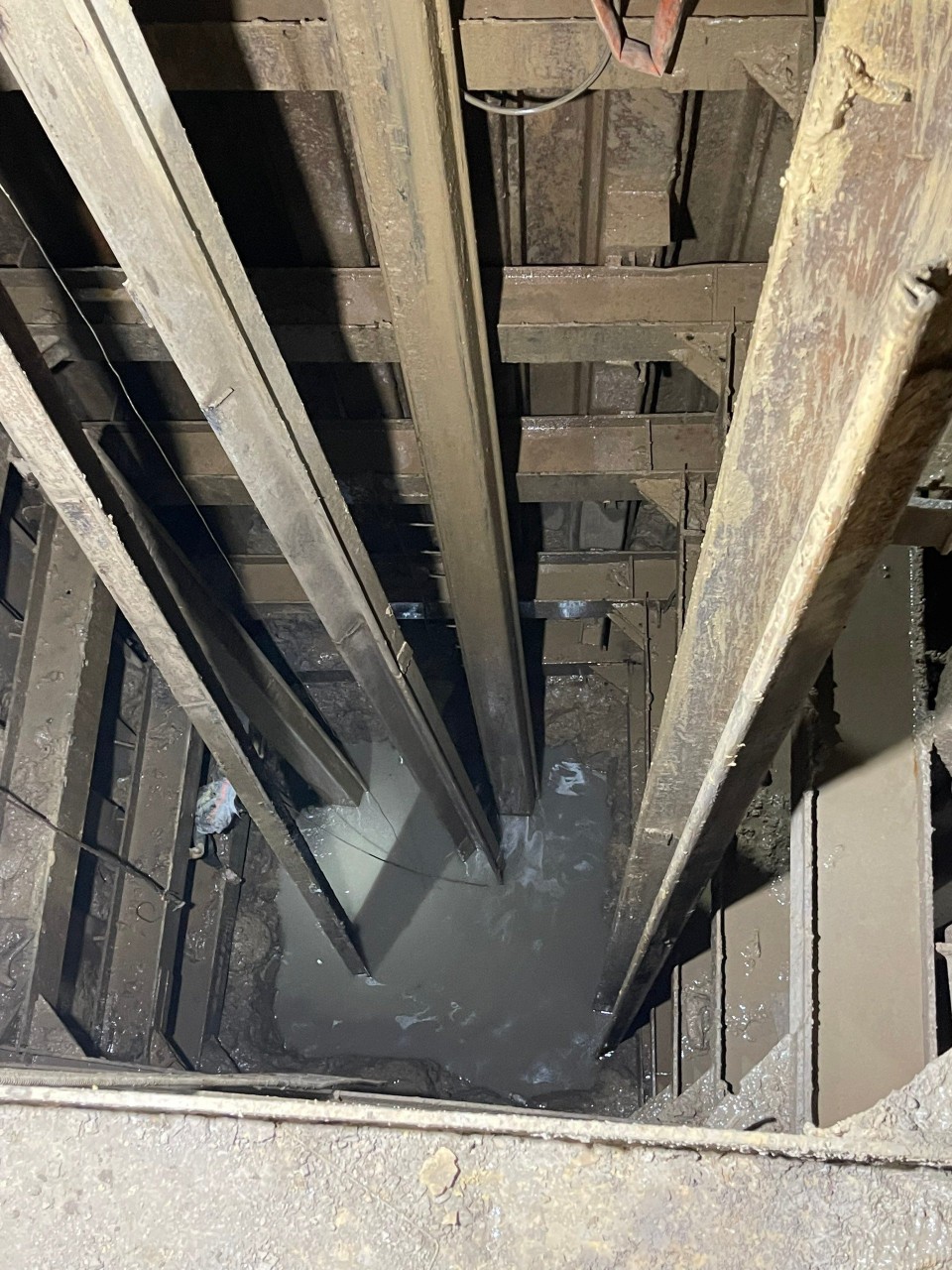 Chủ tịch UBND tỉnh Đồng Tháp nói về khó khăn trong giải cứu bé trai lọt vào trụ bê-tông-3