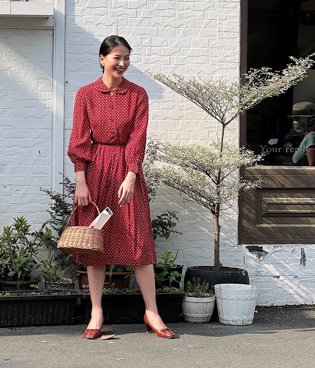 Tham khảo 10 cách diện trang phục màu nổi của sao Việt-10