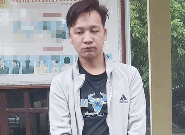 Tên cướp giật tài sản của phụ nữ chạy được 30 mét thì bị bắt-1