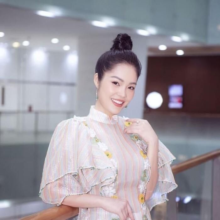 Dương Cẩm Lynh cập nhật tình hình trả tiền cho chủ nợ, tuyên bố có luật sư đòi lại công bằng-1