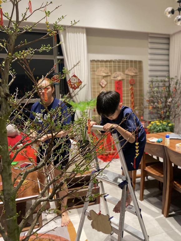 Diễm Châu cùng các con trang trí penthouse rực rỡ đón Tết, có hẳn chỗ chụp ảnh sống ảo-2