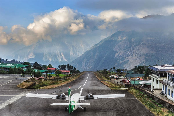Hơn chục vụ tai nạn hàng không nghiêm trọng trong 30 năm: Tại sao bay ở Nepal lại nguy hiểm?-2