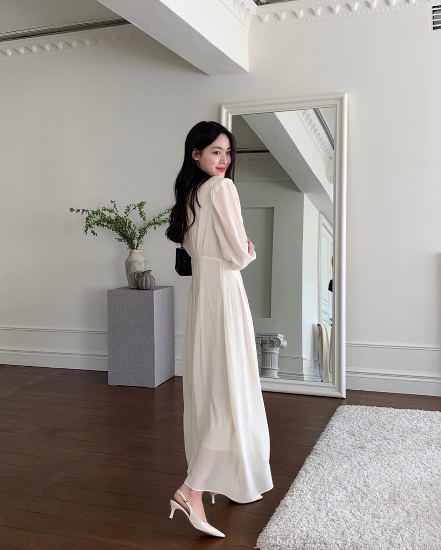 5 kiểu giày phù hợp để diện cùng váy liền-9