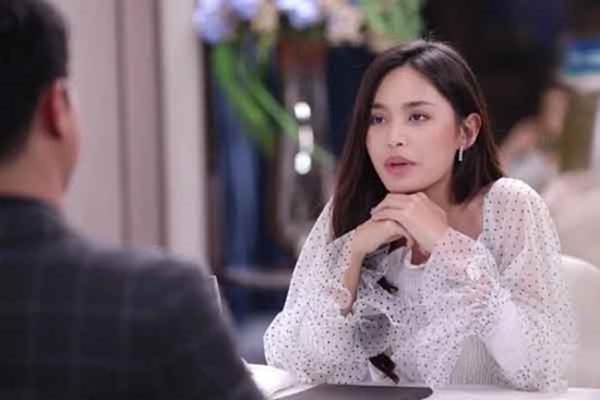Bạn trai mua quà Tết cho bố mẹ anh rồi bảo tôi trả tiền
