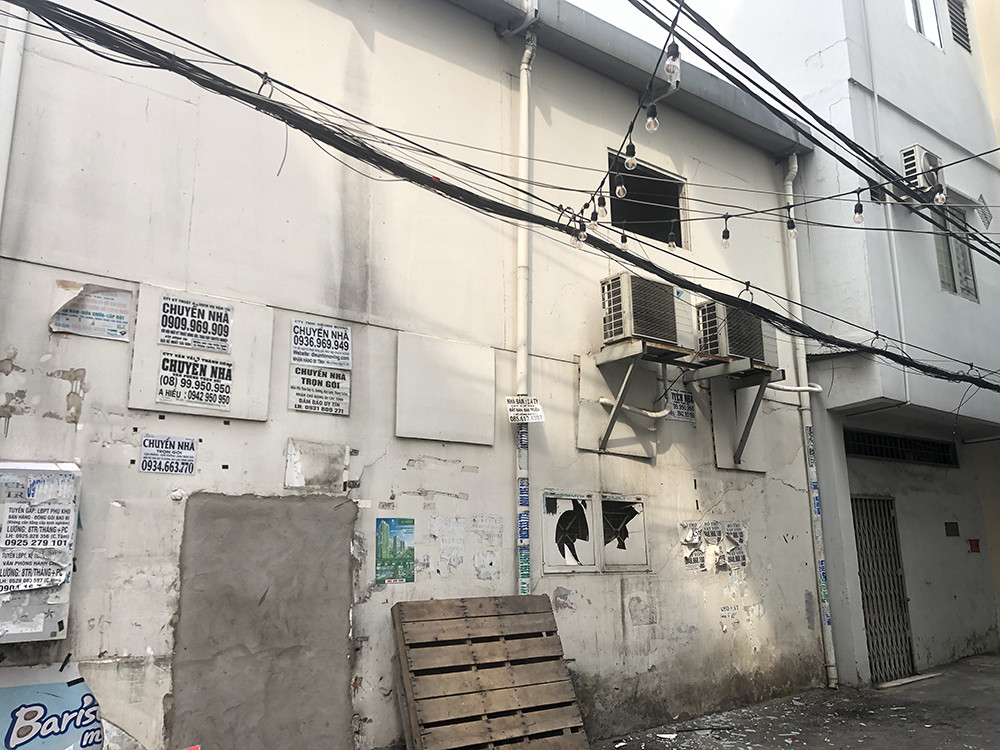 Nhân chứng kể lại thời khắc kinh hoàng khi cửa hàng ở quận 4 đổ sập-3