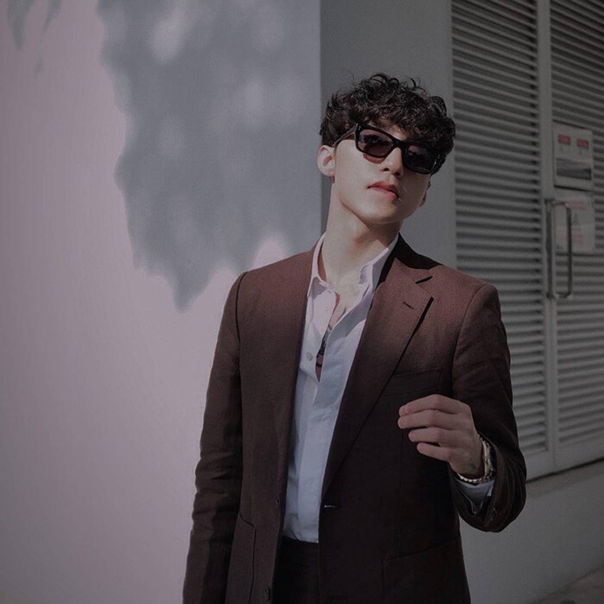 Rộ hình ảnh Sơn Tùng - Hải Tú vui vẻ đi mua sắm ngày giáp Tết, còn có sự xuất hiện của thành viên mới-1